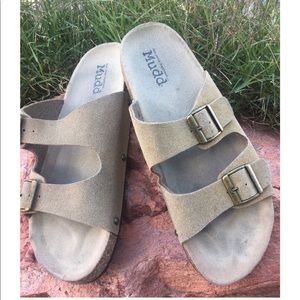 Mudd Sandals